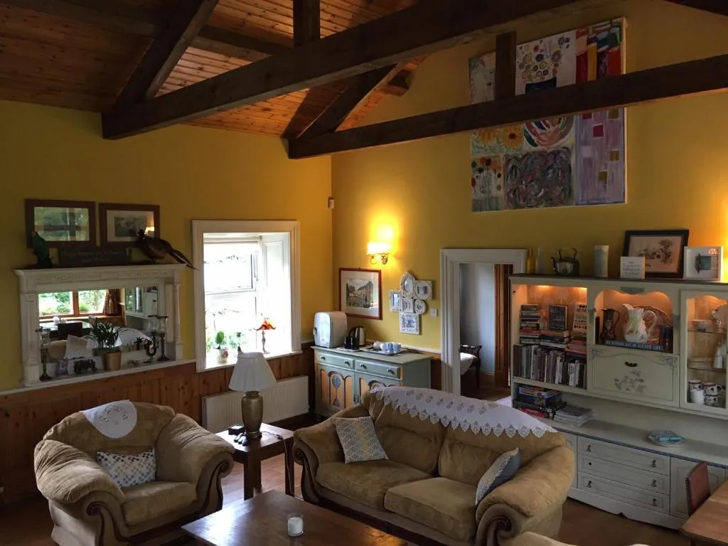 GlentiesB&B Station House